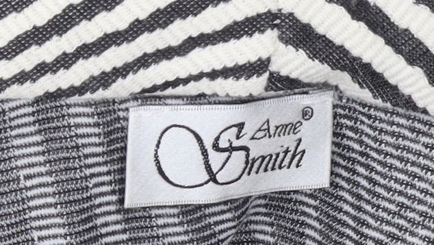 Arne Smith Women’s Black & White Geometric Open Cardigan XL