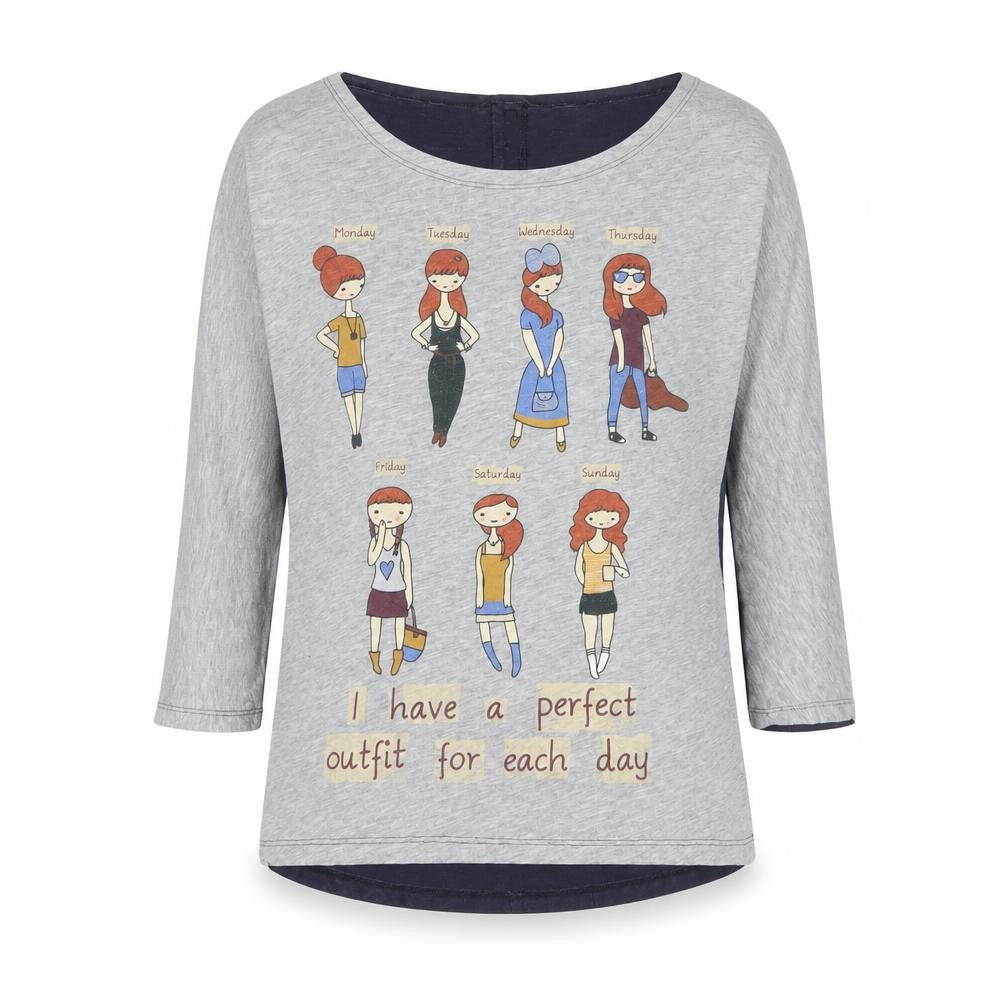 Front view of Pull&Bear Women Grey Graphic 3/4 Sleeve Boat Neck T-Shirt S
