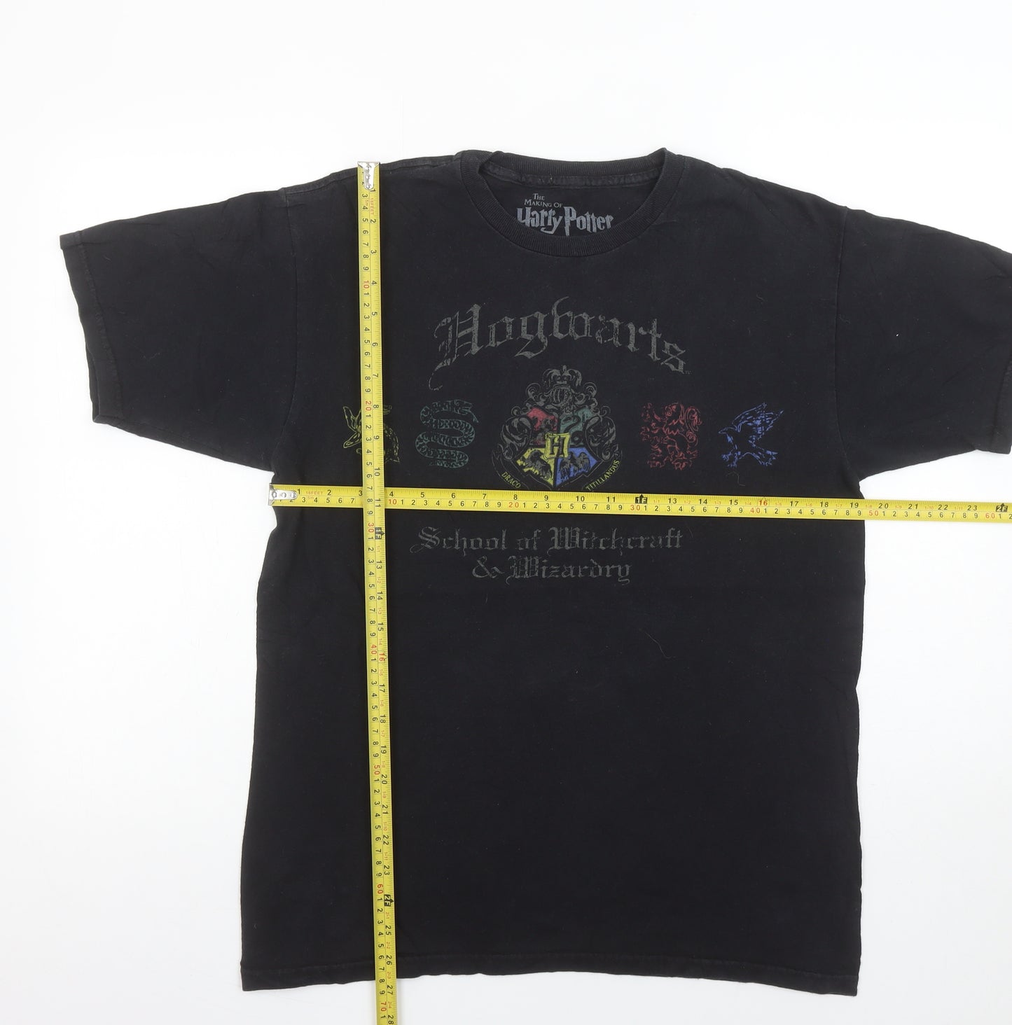 Harry Potter Men’s Black Medium Hogwarts Graphic T-Shirt