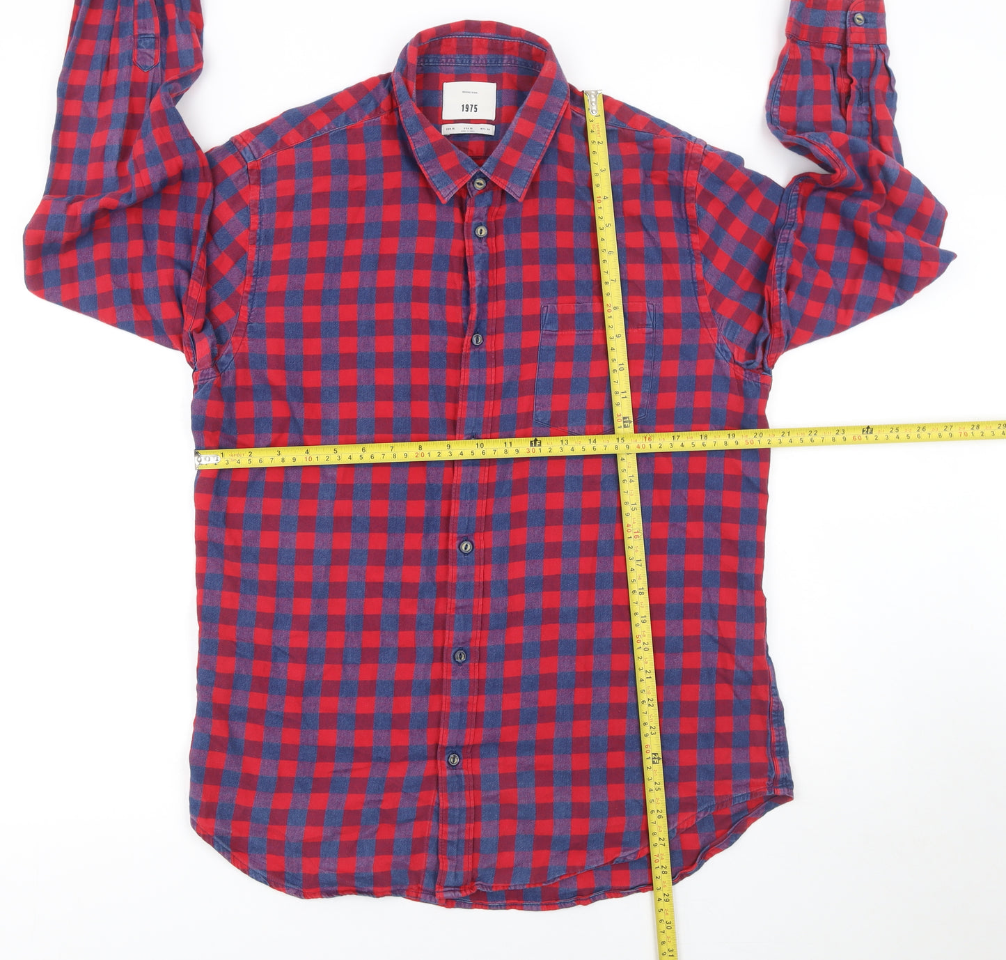 1975 Men’s Red Check Flannel Button-Up Shirt XL