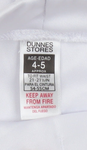 Dunnes Stores Boys White Athletic Football Shorts 4-5 Years