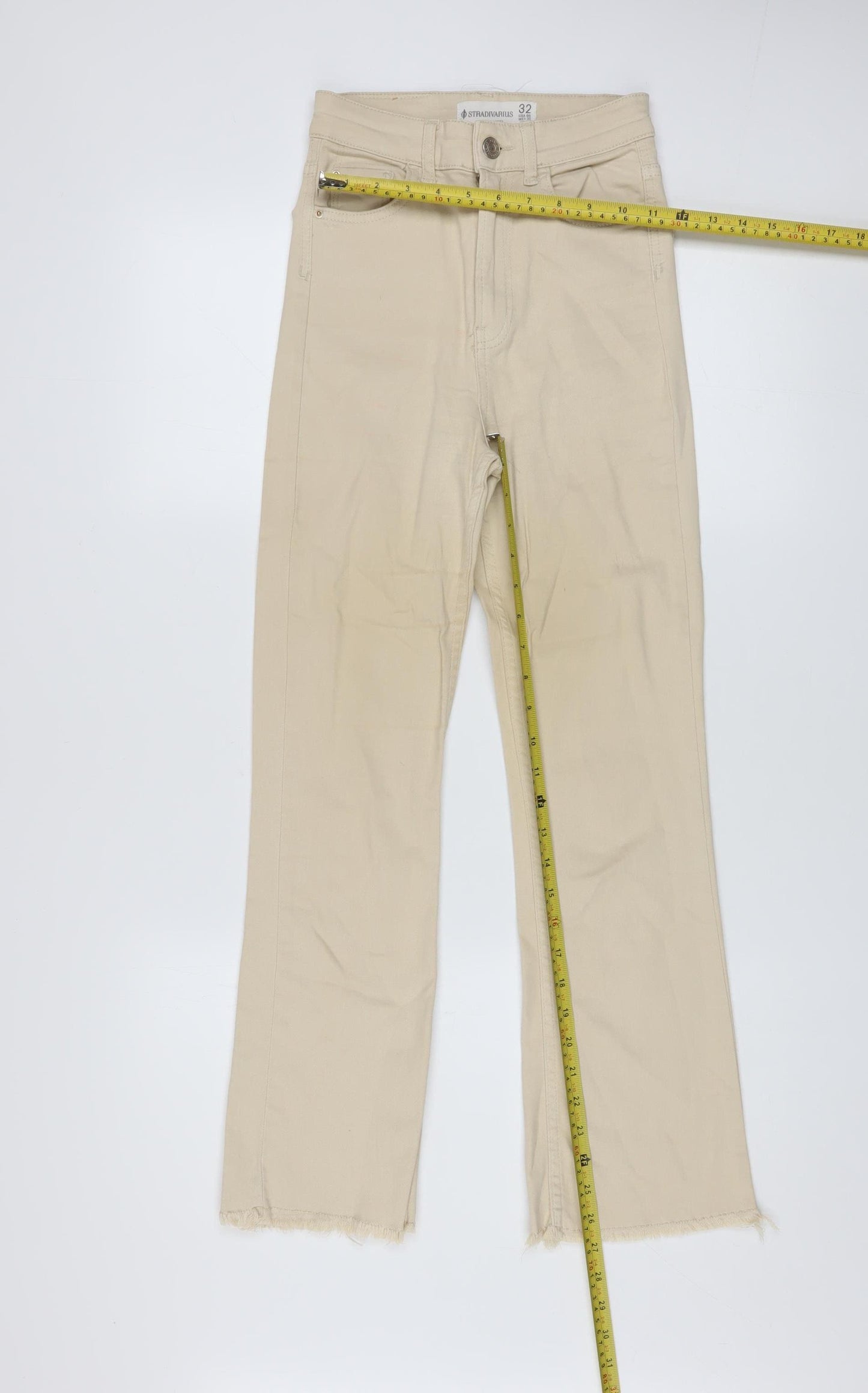 Stradivarius Women’s Beige Straight Jeans Size 4 Mid Rise