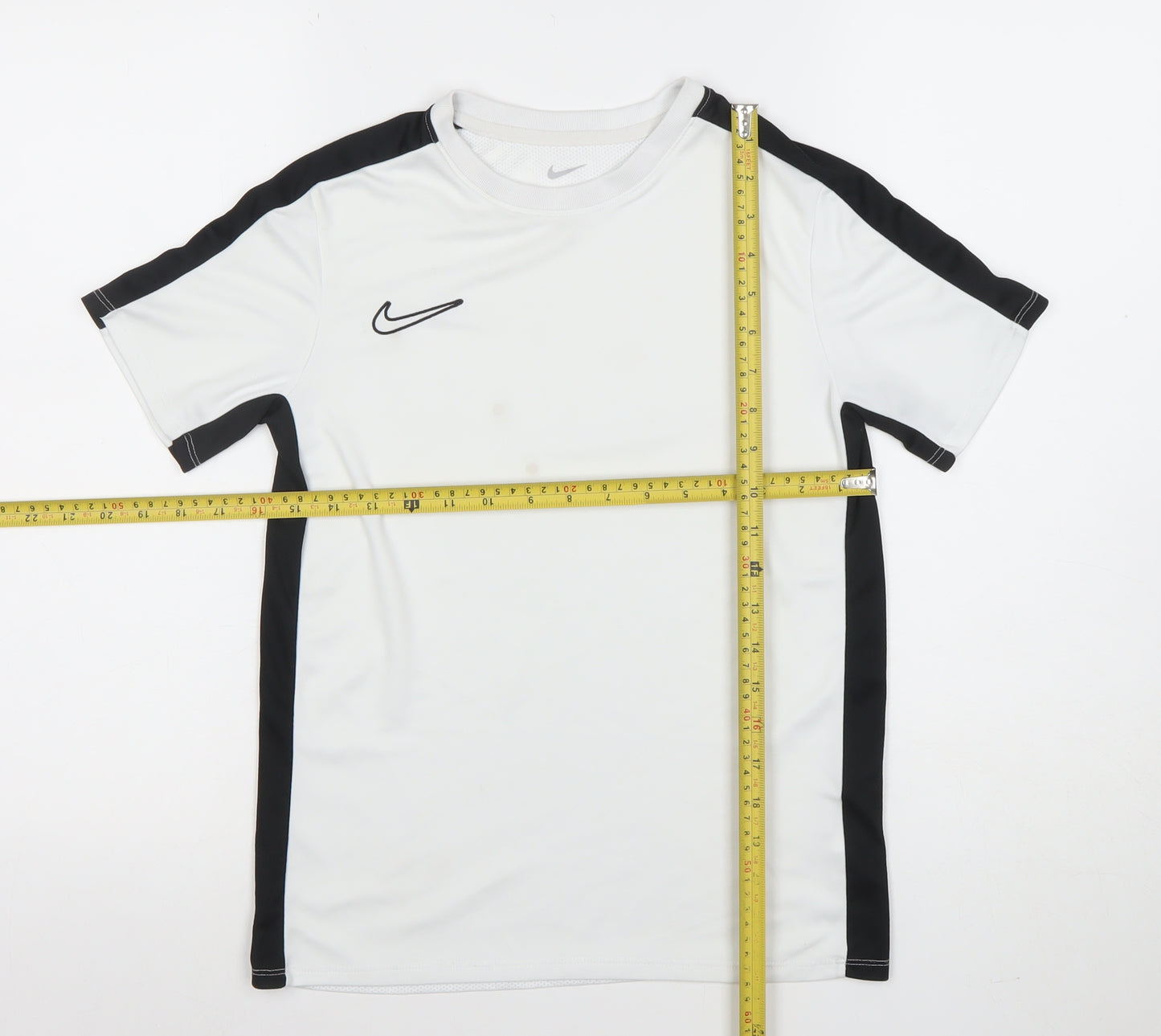 Nike Boys White Dri-FIT Mesh Sports T-Shirt Size 10-11 Years