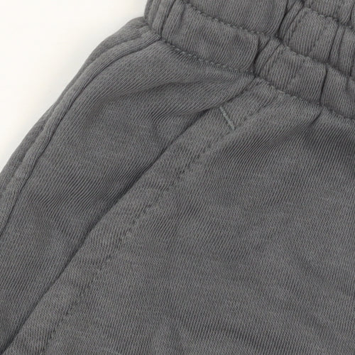 Nike Girls Grey Athletic Shorts M 137-147cm Elastic Waist Logo Activewear