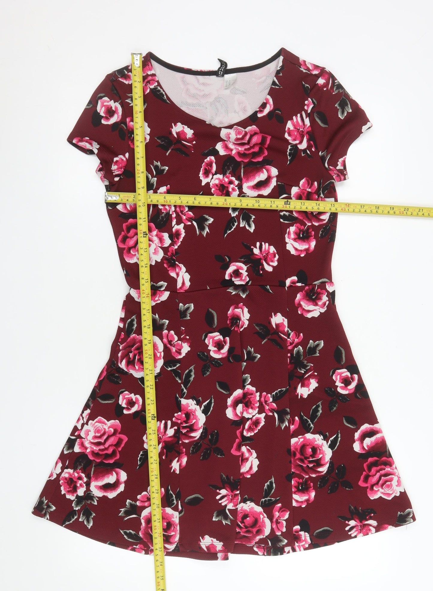 H&M Divided Women’s Red Floral Fit & Flare Dress Size 12 Short Sleeve