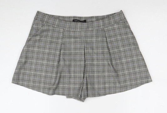 Zara Woman Grey Check Pleated Chino Shorts Size L