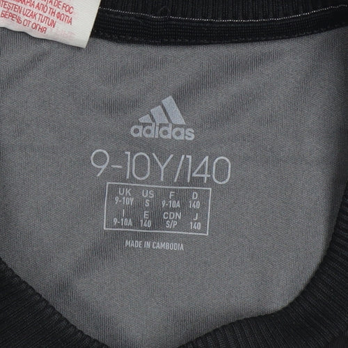 Adidas Boys Black Predator T-Shirt 9-10 Years Short Sleeve Sports Top