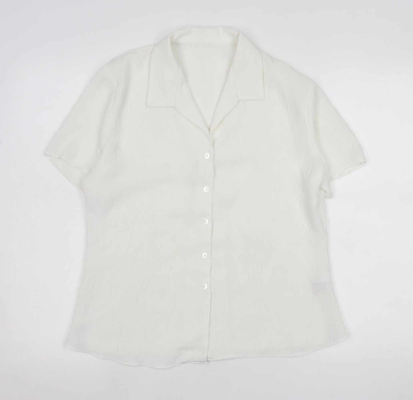 St. Bernard Women’s White Collared Short Sleeve Blouse Size 16