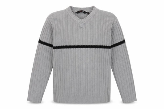 Front view of Cutting Edge men’s grey chunky knit v-neck jumper xl