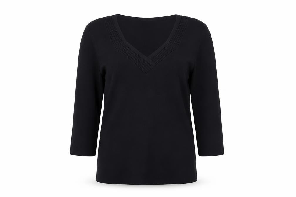 Front view of Cable & Gauge Women's Black V-Neck 3/4 Sleeve jumper M