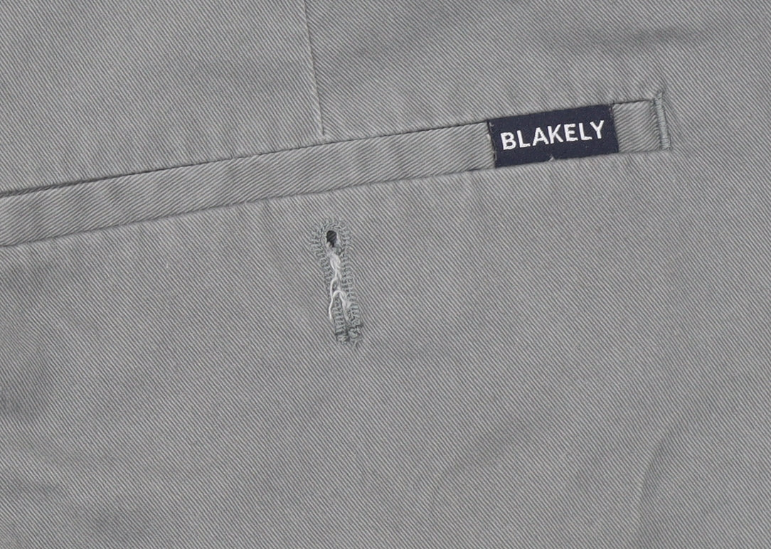 Blakely Men's Grey Chino Shorts Size Small Casual Summer