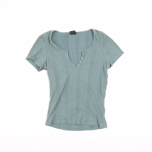 Urban Outfitters Women’s Green Short Sleeve V-Neck Ribbed T-Shirt Size M