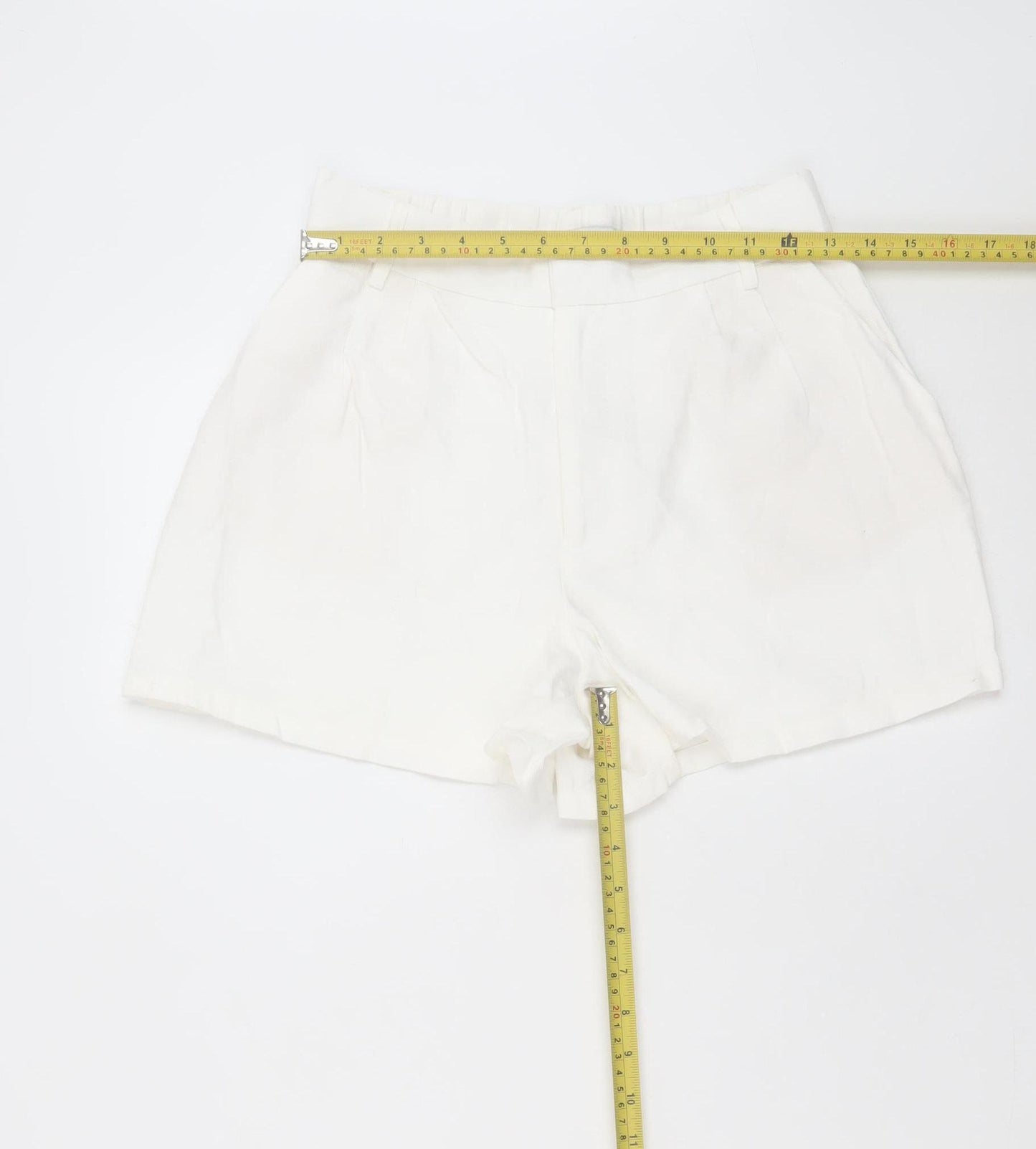 Stradivarius Women Ivory Chino Shorts Size 8 Lightweight Viscose Blend