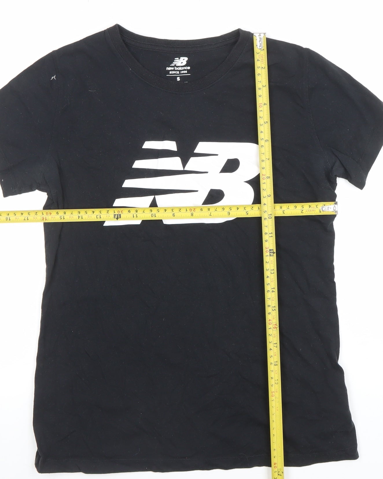 New Balance Men Black S Short Sleeve Crew Neck Graphic T-Shirt
