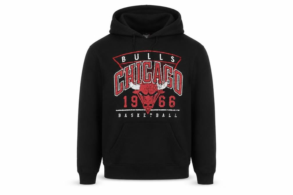 Front view of UNK Men's Black Chicago Bulls Pullover Hoodie Medium Basketball Graphic
