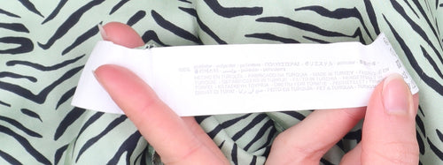 Zara Women’s Green Animal Print Button-Up Shirt XS Long Sleeve Polyester