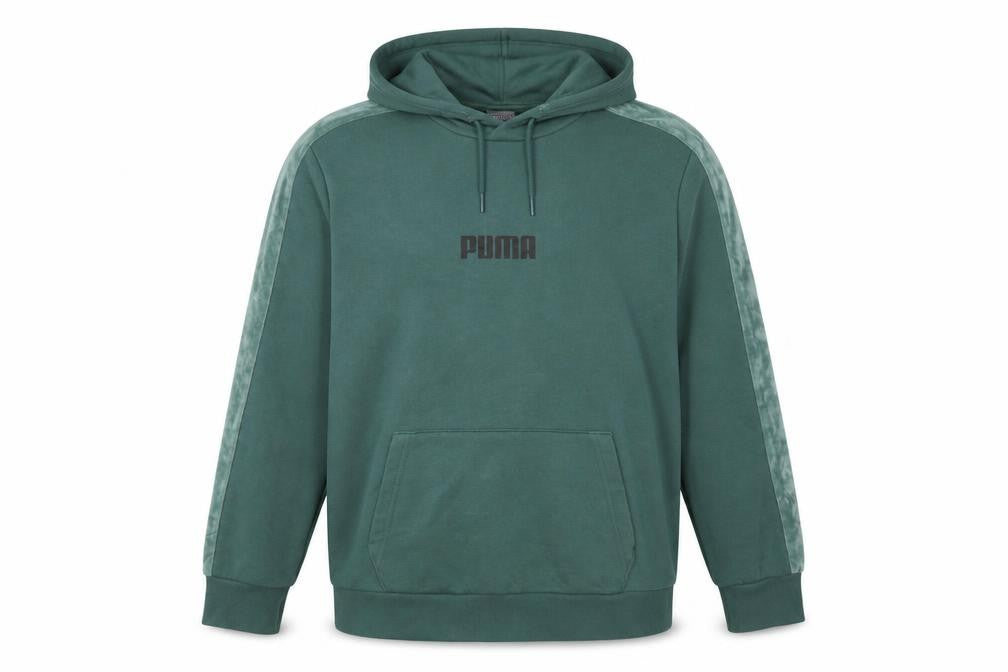 Front view of Puma Men's Green Pullover Hoodie Medium Sports Logo Sweatshirt