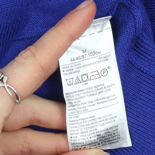 Banana Republic Men's Blue Merino Wool V-Neck Jumper Size M