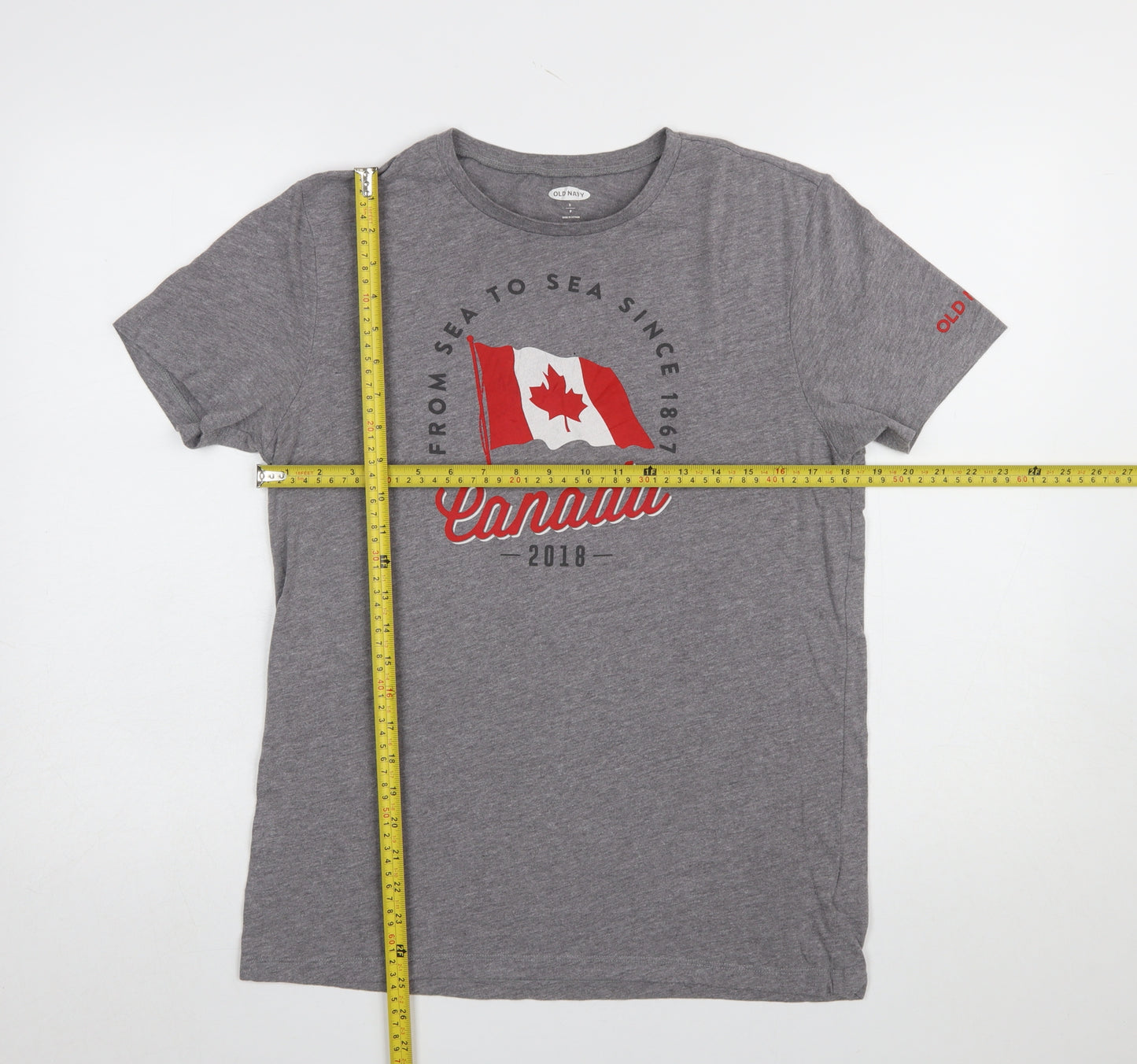 Old Navy Men’s Grey Canada Flag Graphic T-Shirt Size S