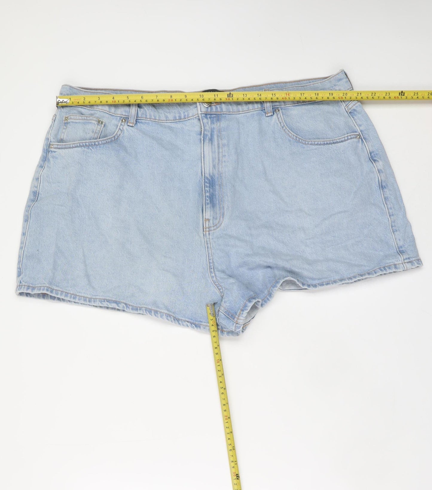 ASOS DESIGN Women Blue Size 22 Curve High Rise Mom Denim Shorts