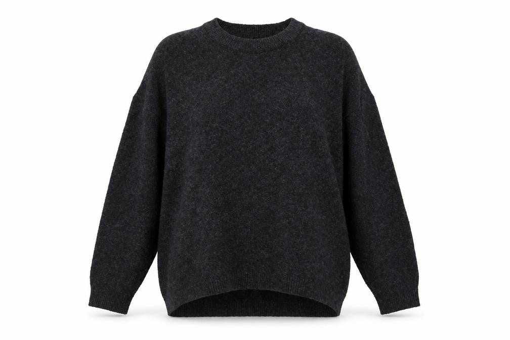 Front view of New Look Women's Black L Relaxed Knit jumper