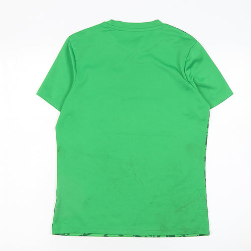 Umbro Boys Green Shamrock Rovers Football Jersey T-Shirt 12 Years