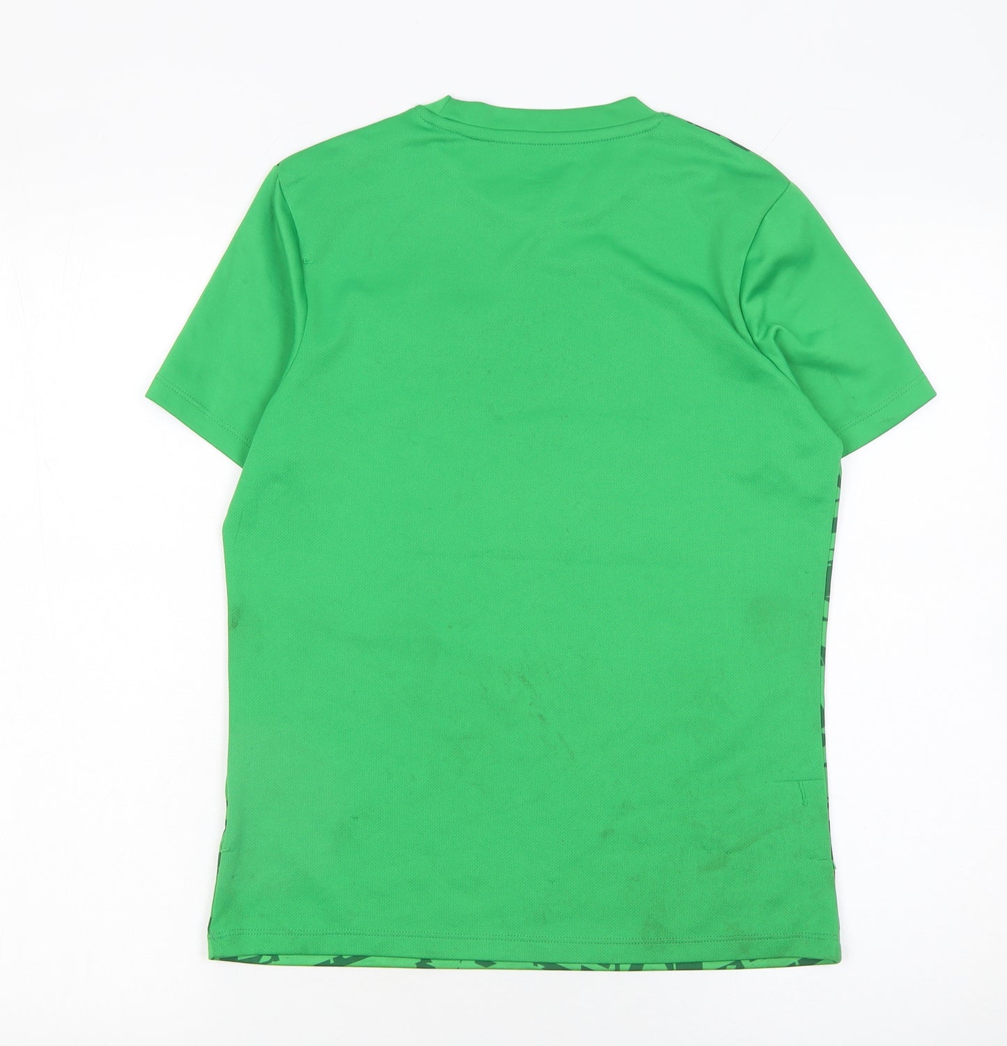 Umbro Boys Green Shamrock Rovers Football Jersey T-Shirt 12 Years