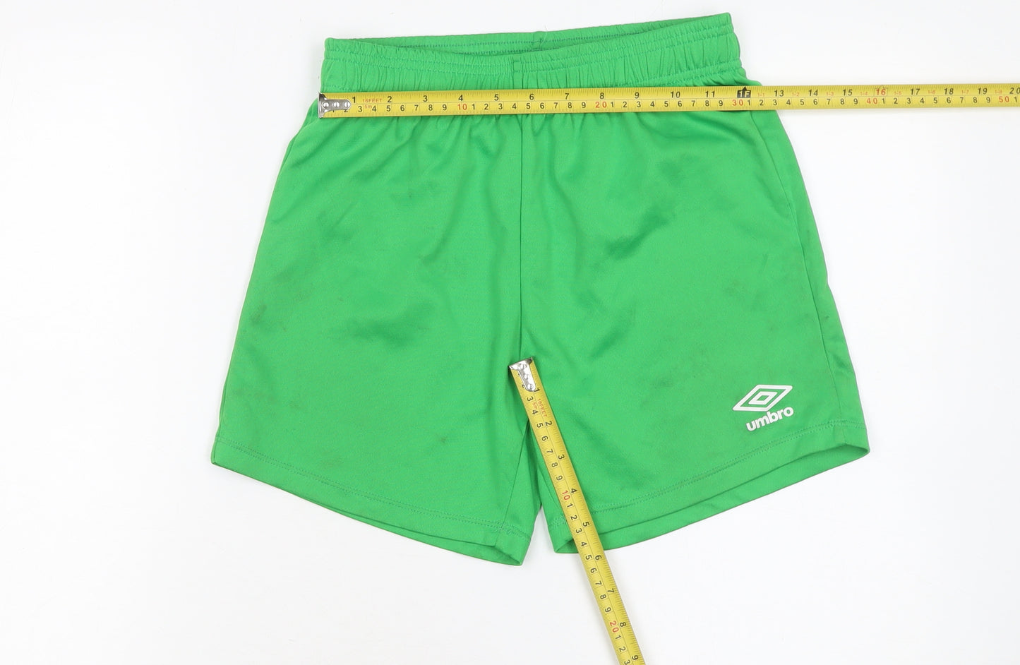 Umbro Boys Green Athletic Football Shorts YM Quick Dry Sportswear