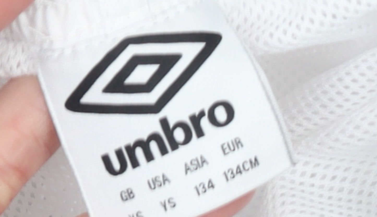 Umbro Boys White Green Ireland Football Shorts Size 134cm Polyester