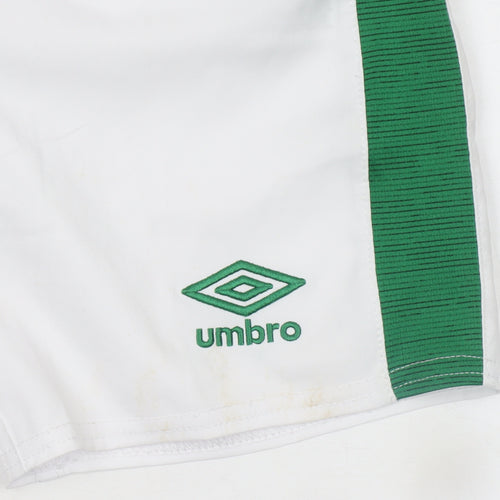 Umbro Boys White Green Ireland Football Shorts Size 134cm Polyester