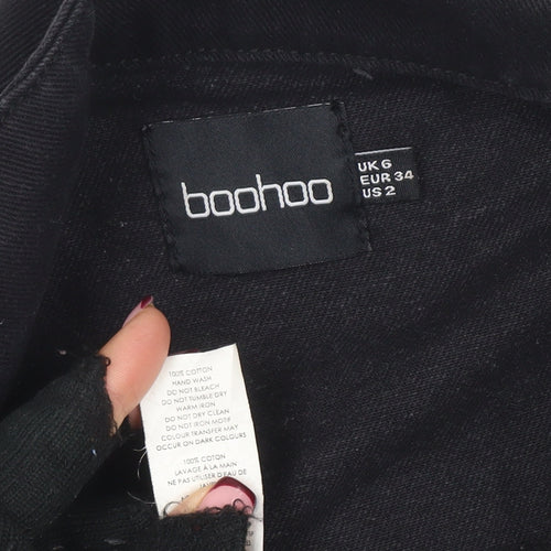 Boohoo Women’s Black Chain Detail Denim Jacket Size 6