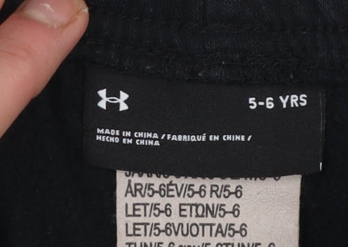 Under Armour Boys Black Fleece Jogger Trousers 5-6 Years