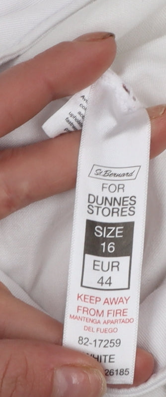 St. Bernard for Dunnes Stores Women's White Size 16 Bermuda Shorts