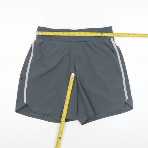Under Armour Men's Grey Medium Athletic Running Shorts