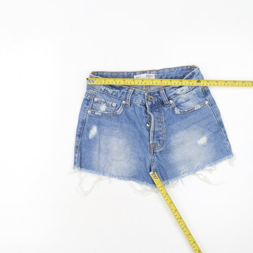 Stradivarius Women Blue Size 6 Boyfit Denim Hot Pants Cut-Off Shorts