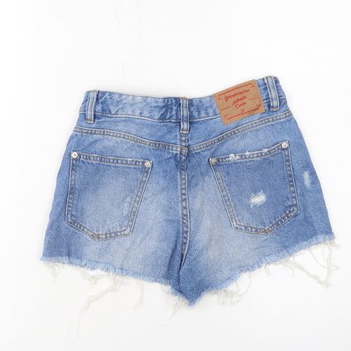 Stradivarius Women Blue Size 6 Boyfit Denim Hot Pants Cut-Off Shorts