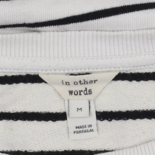 In Other Words Women White Black Striped Pullover Sweatshirt Medium