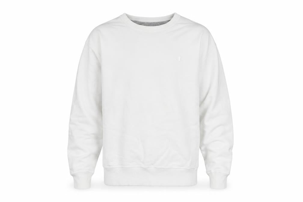 Front view of Champion Men's White Crew Neck Pullover Sweatshirt M Regular Fit