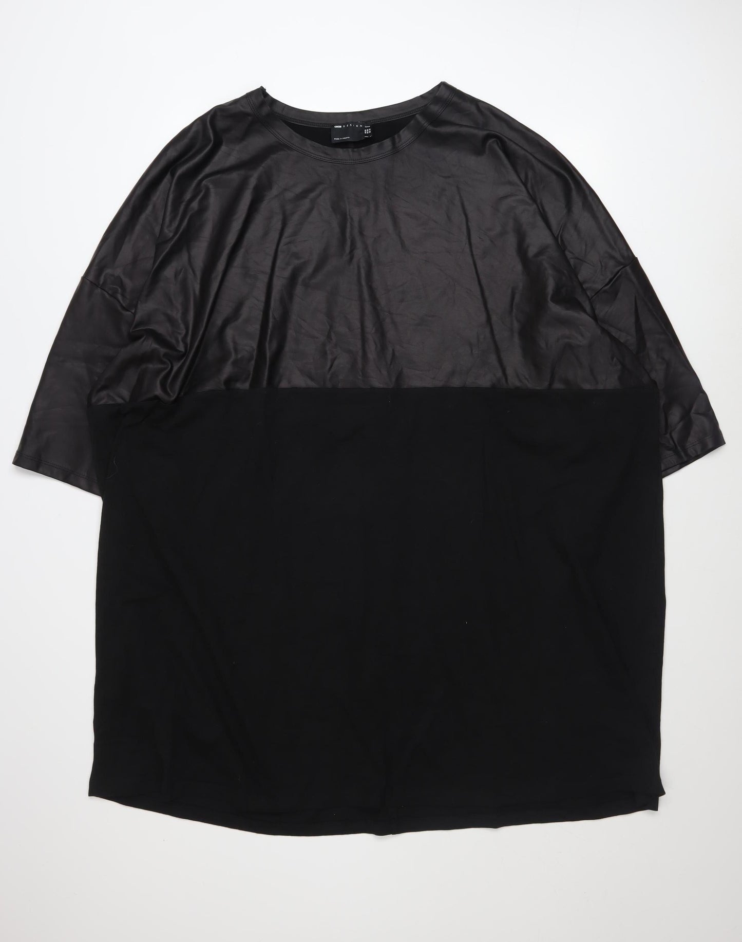 ASOS DESIGN Women Black Plus Size 20 Relaxed Colourblock T-Shirt