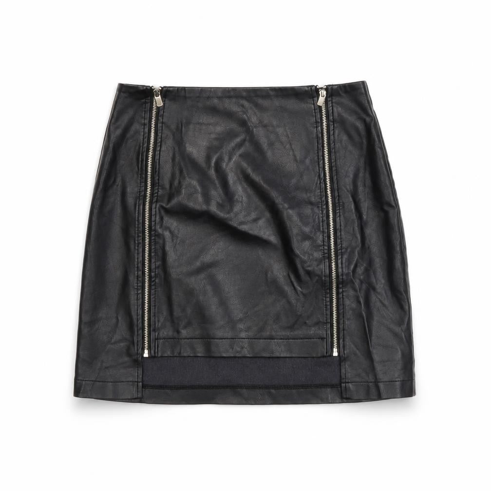 Front view of Primark Women Black PU Coated Mini Pencil Skirt, size 6