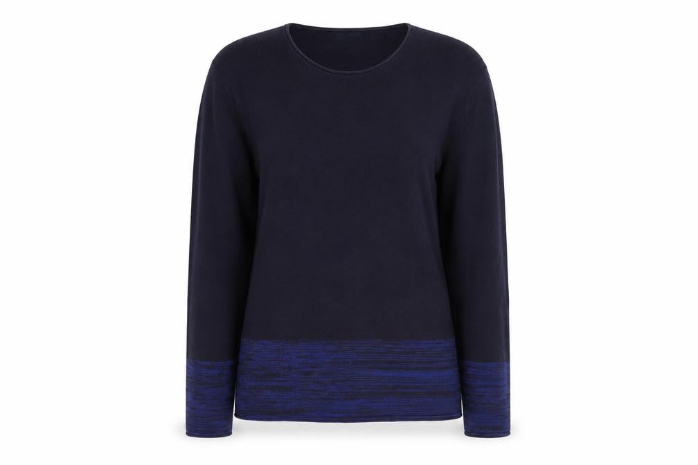 Front view of Gap Women’s Blue Cotton jumper XL Long Sleeve Knit