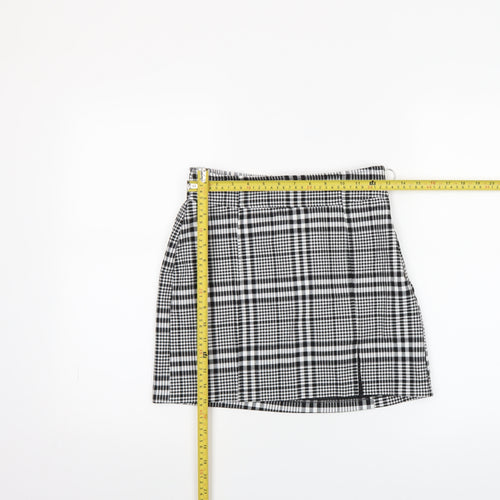 Bershka Women Black Check A-Line Short Skirt Size M