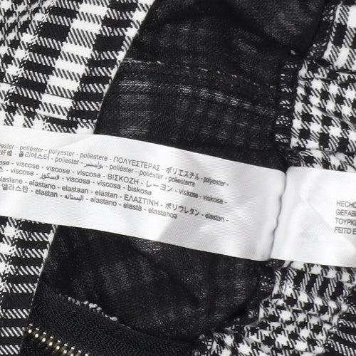 Bershka Women Black Check A-Line Short Skirt Size M