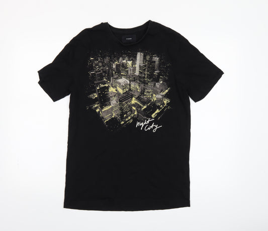 Reserved Men's Black Night City Graphic T-Shirt Size M