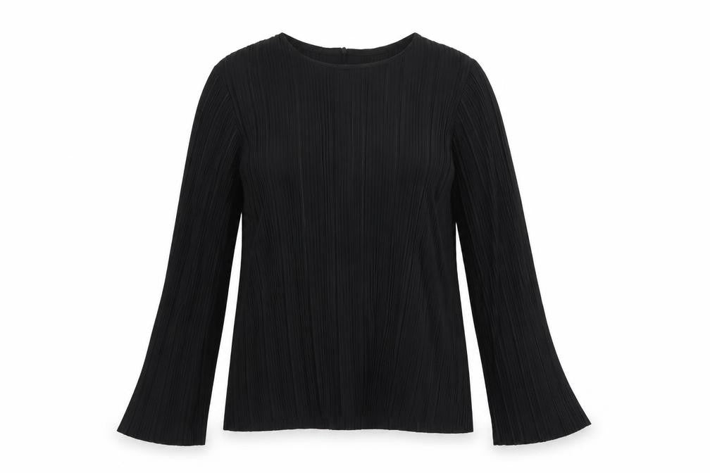 Front view of Gallery Women's Black Pleated Long Sleeve Blouse XS