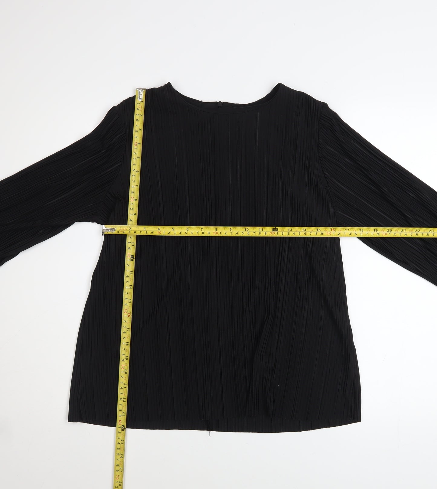 Gallery Women's Black Pleated Long Sleeve Blouse XS