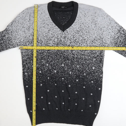 Selection Men's Grey V-Neck Pullover Acrylic Knit Sweatshirt Size S