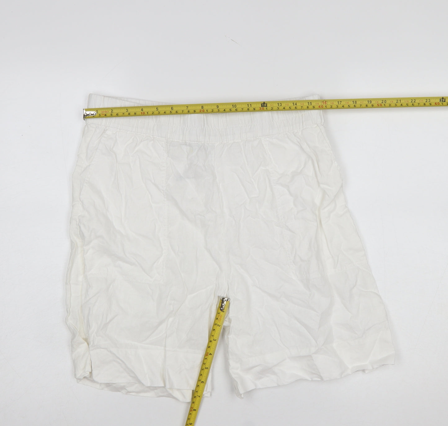Carolyn Donnelly The Edit Womens White Linen Chino Shorts Size 14