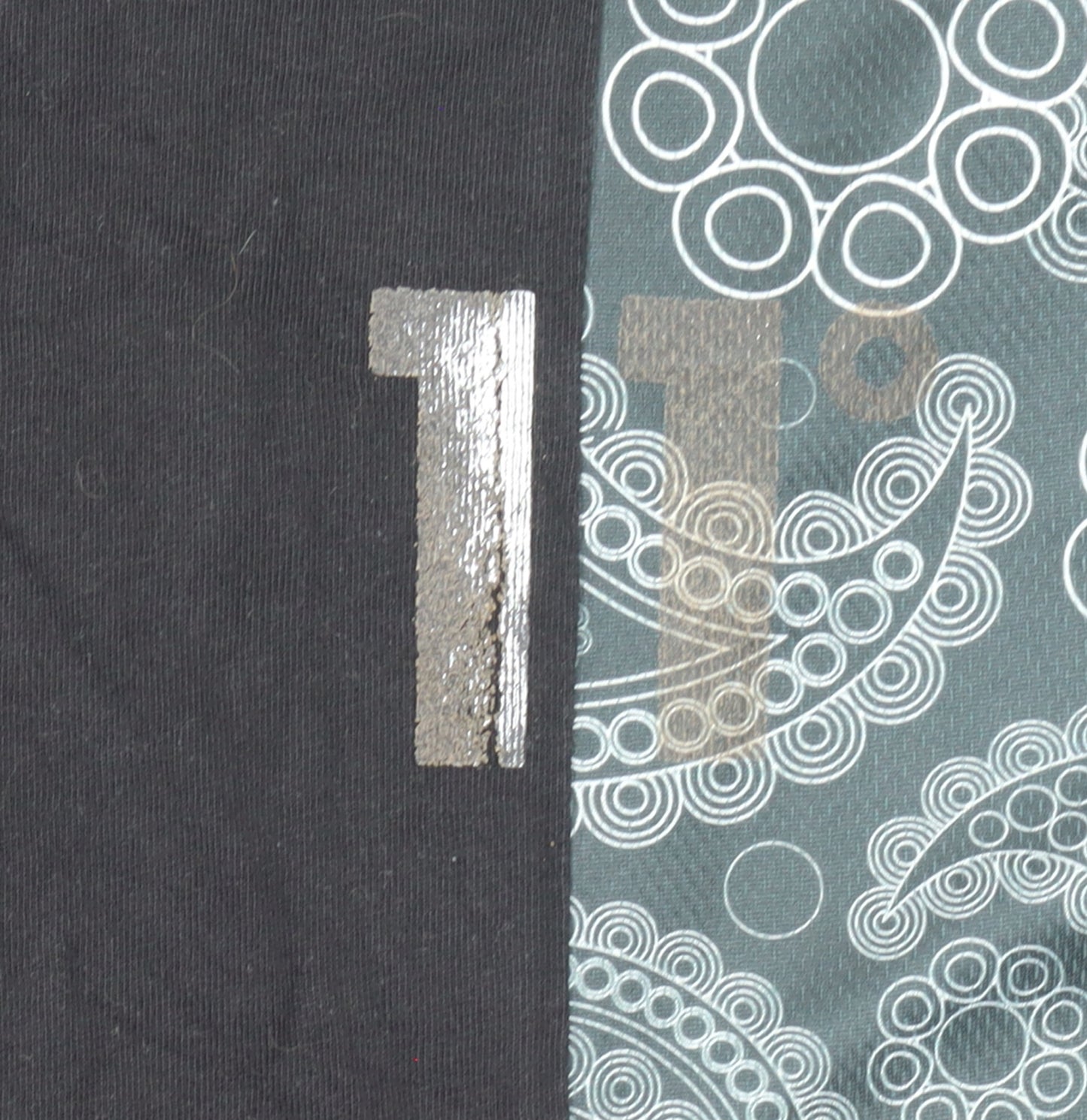 11 Degrees Men's Black & Grey Paisley Short Sleeve T-Shirt Size S
