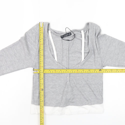 Stradivarius Women’s Grey Cropped Long Sleeve V-Neck Button T-Shirt Size 12